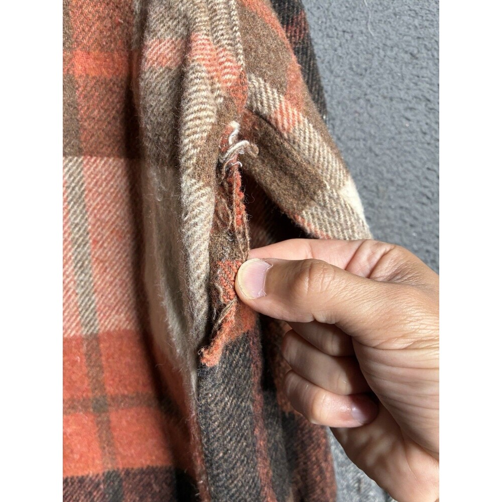 True Vintage 60s CPO Wool Shirt Shacket Mens Large Check Plaid Flannel USA - Picture 6 of 14